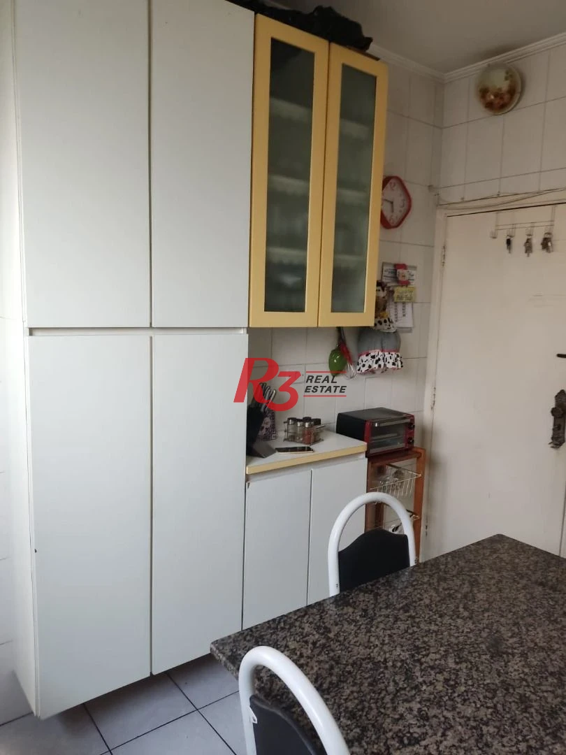 Apartamento com 3 dormitórios à venda, 102 m² por R$ 700.000,00 - Gonzaga - Santos/SP