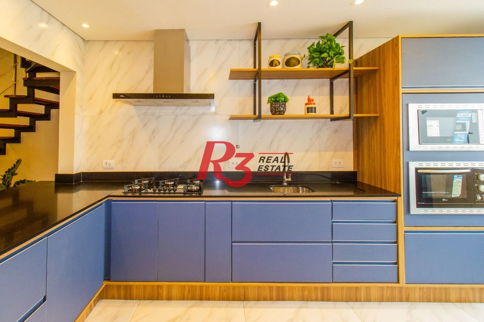 Cobertura à venda, 289 m² por R$ 2.500.000,00 - Ponta da Praia - Santos/SP