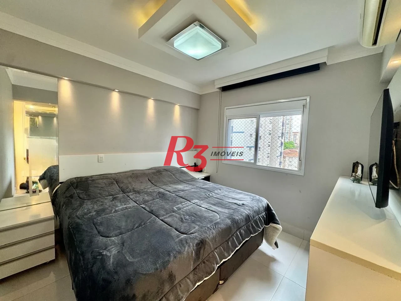 Apartamento com 3 dormitórios à venda, 155 m² por R$ 2.450.000,00 - Embaré - Santos/SP