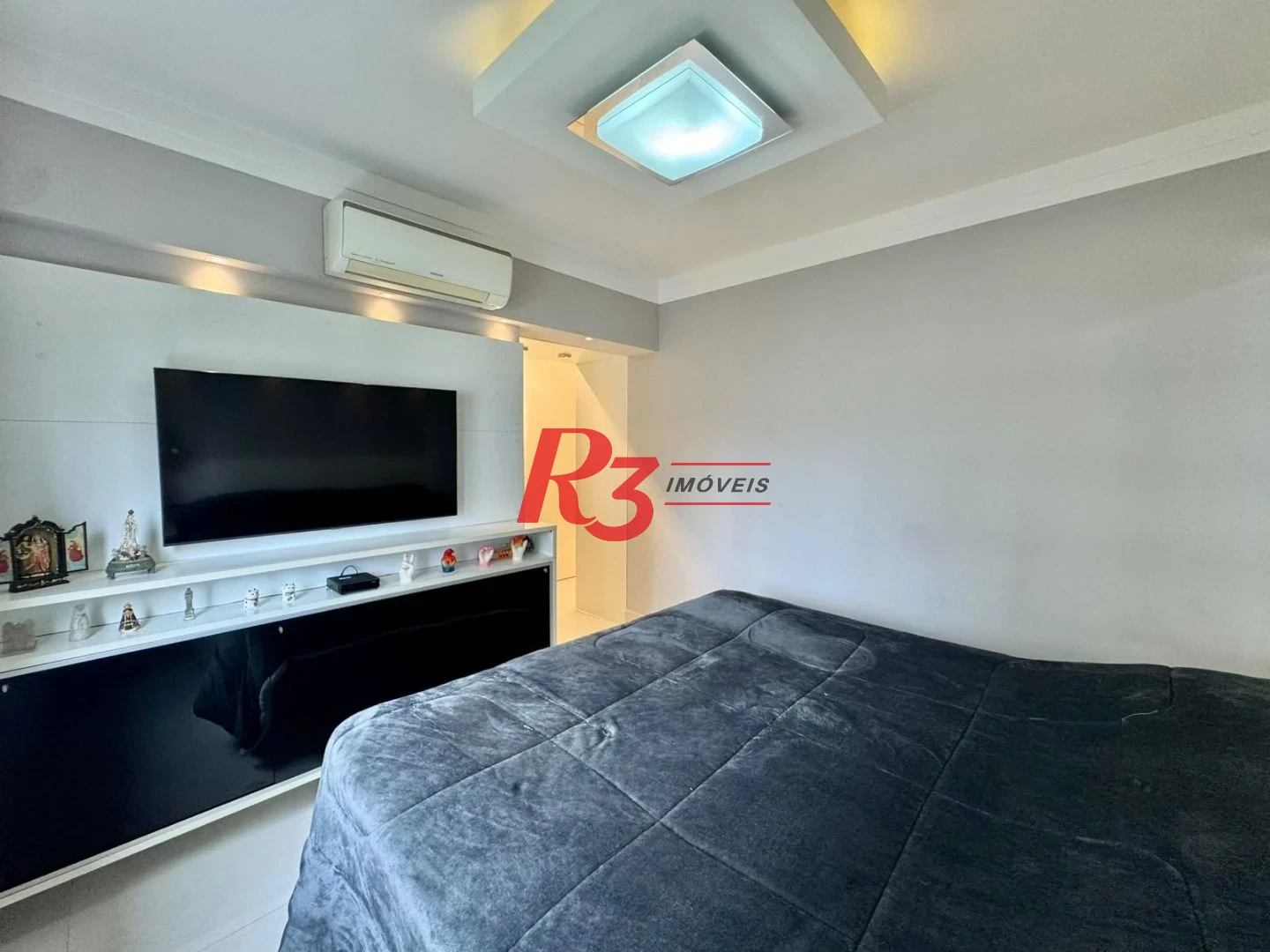 Apartamento com 3 dormitórios à venda, 155 m² por R$ 2.450.000,00 - Embaré - Santos/SP