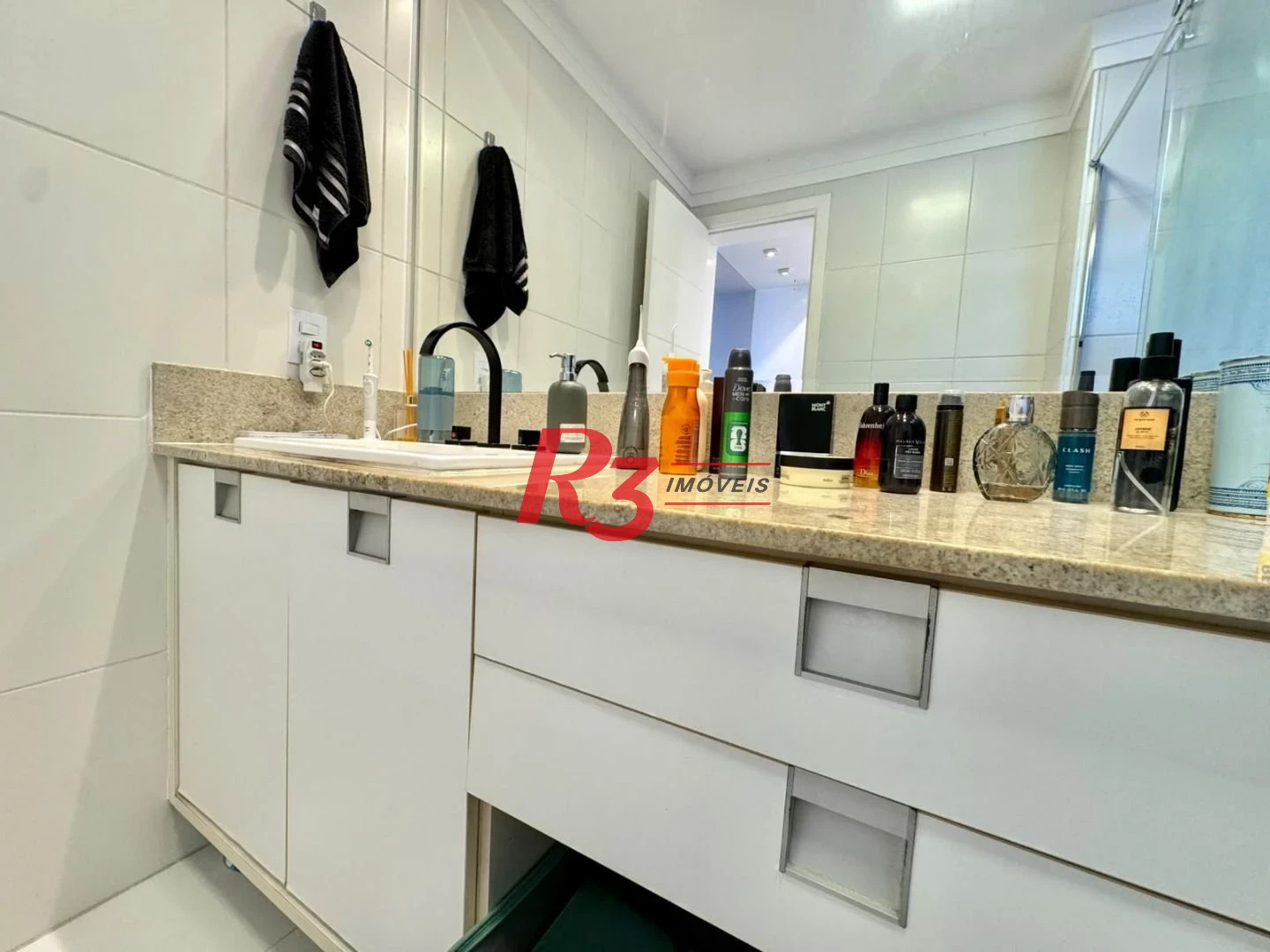 Apartamento com 3 dormitórios à venda, 155 m² por R$ 2.450.000,00 - Embaré - Santos/SP