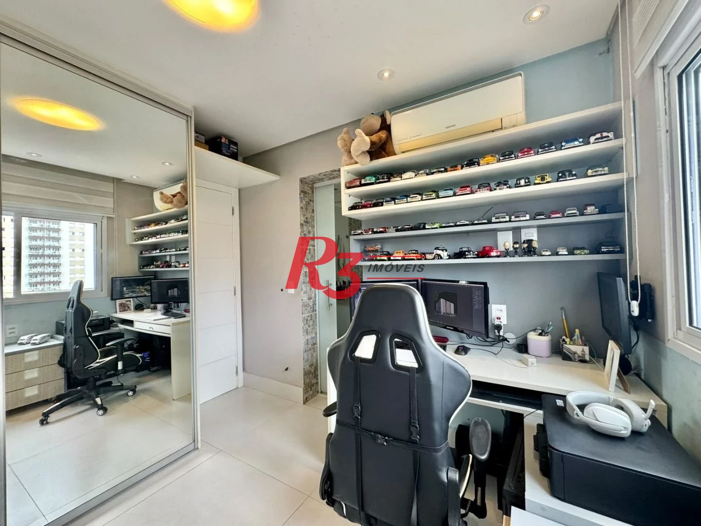 Apartamento com 3 dormitórios à venda, 155 m² por R$ 2.450.000,00 - Embaré - Santos/SP
