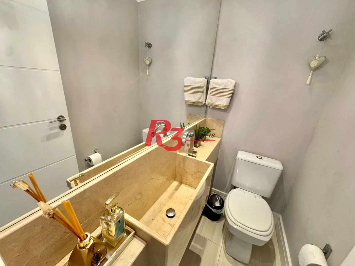 Apartamento com 3 dormitórios à venda, 155 m² por R$ 2.450.000,00 - Embaré - Santos/SP