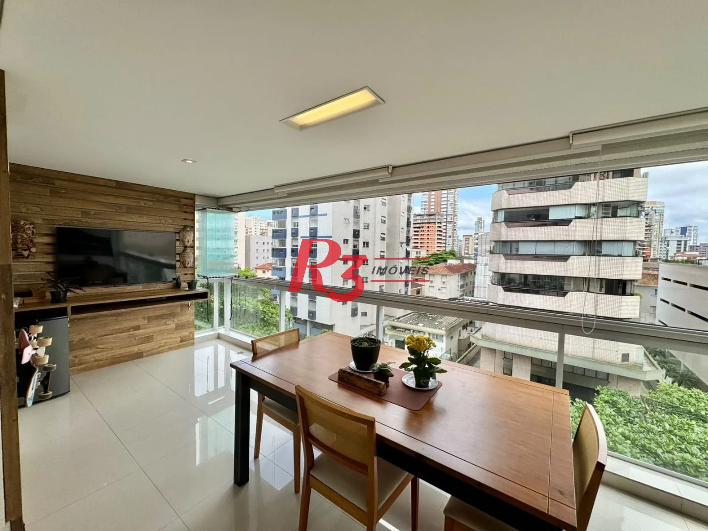 Apartamento com 3 dormitórios à venda, 155 m² por R$ 2.450.000,00 - Embaré - Santos/SP