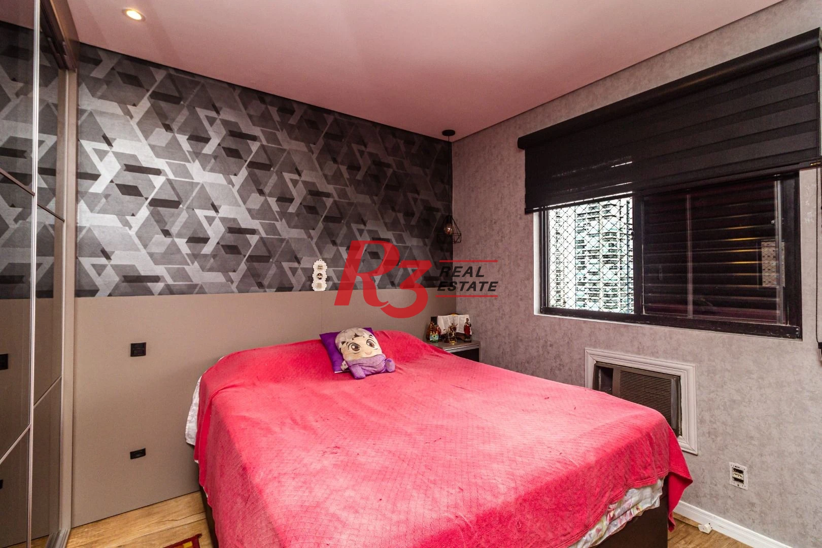 Apartamento com 2 dormitórios à venda, 92 m² por R$ 600.000,00 - Ponta da Praia - Santos/SP