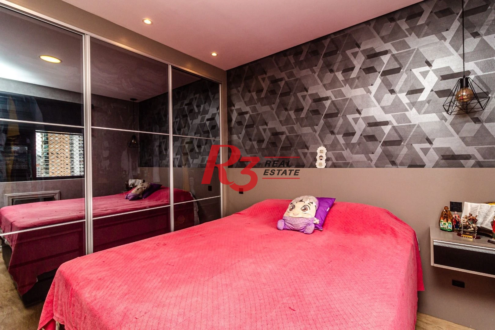 Apartamento com 2 dormitórios à venda, 92 m² por R$ 600.000,00 - Ponta da Praia - Santos/SP