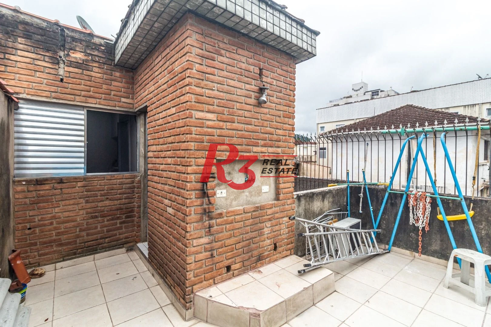 Sobrado com 3 dormitórios à venda, 139 m² - Marapé - Santos/SP