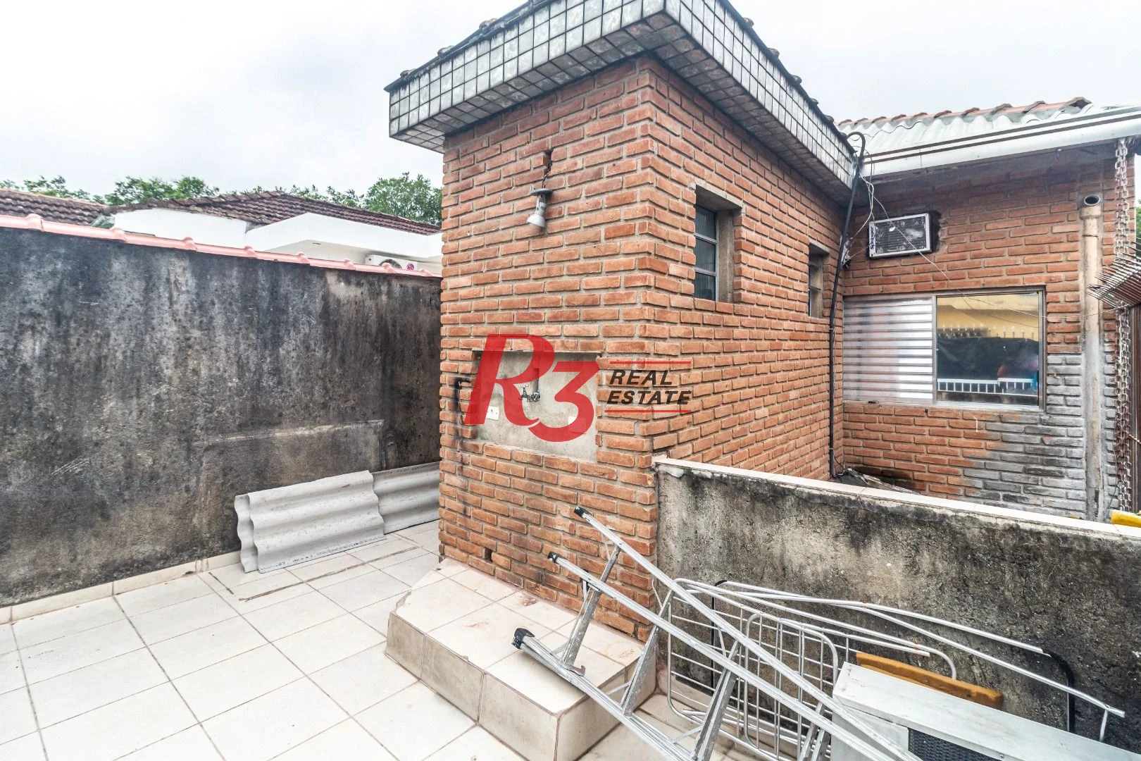 Sobrado com 3 dormitórios à venda, 139 m² - Marapé - Santos/SP