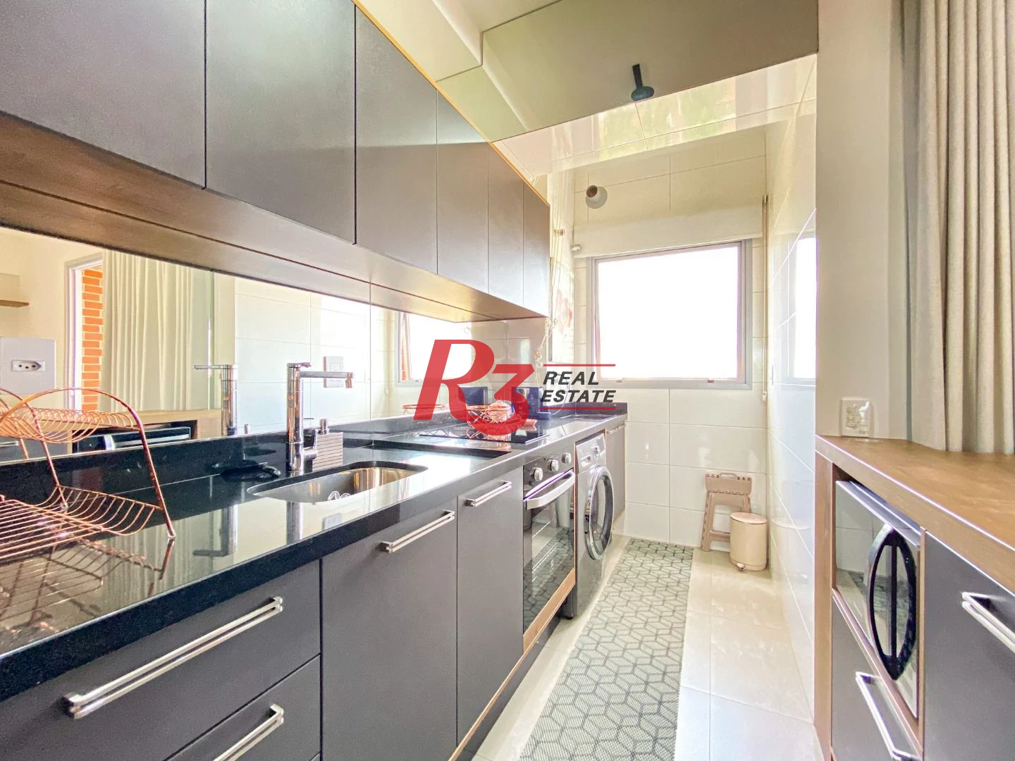 PORTEIRA FECHADA , Apartamento com 1 dormitório à venda, 46 m² por R$ 795.000 - Boqueirão - Santos/SP