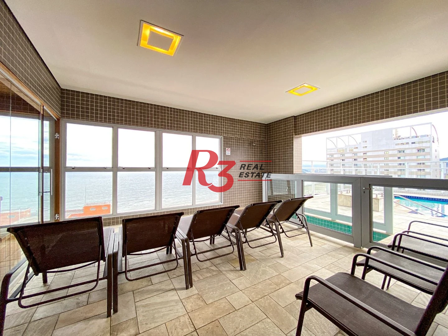 PORTEIRA FECHADA , Apartamento com 1 dormitório à venda, 46 m² por R$ 795.000 - Boqueirão - Santos/SP