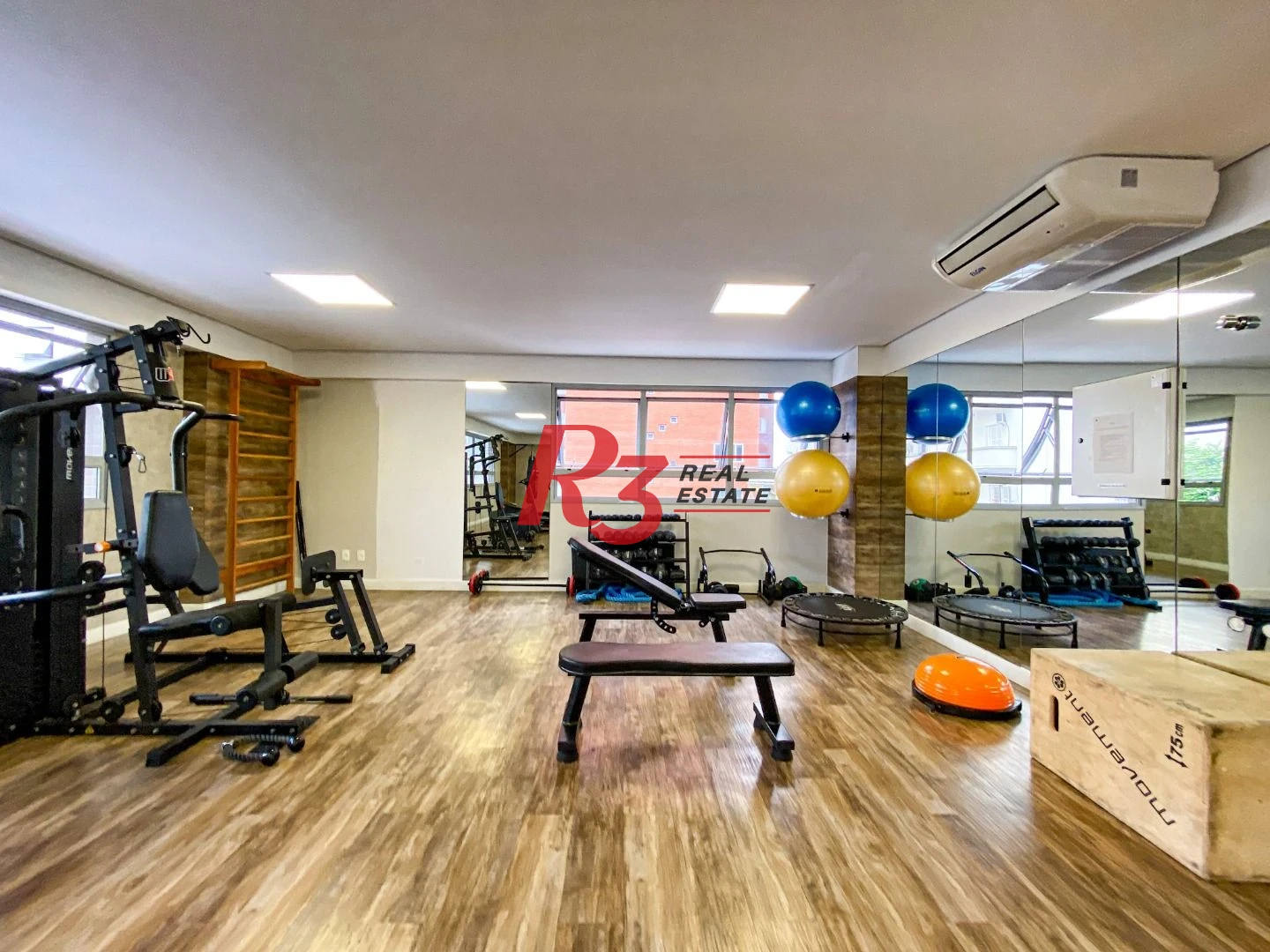PORTEIRA FECHADA , Apartamento com 1 dormitório à venda, 46 m² por R$ 795.000 - Boqueirão - Santos/SP