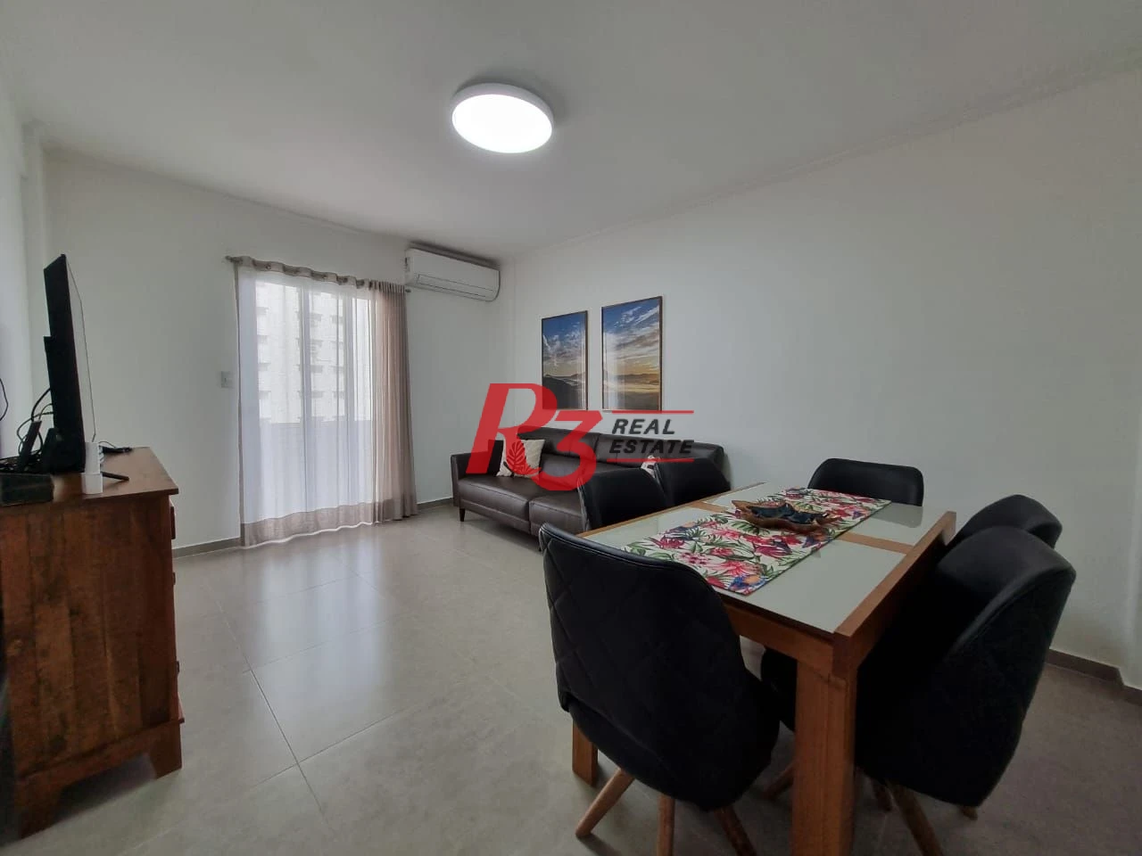 Apartamento com 2 dormitórios à venda, 78 m² por R$ 790.000,00 - Gonzaga - Santos/SP
