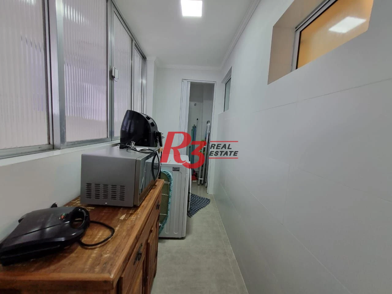 Apartamento com 2 dormitórios à venda, 78 m² por R$ 790.000,00 - Gonzaga - Santos/SP