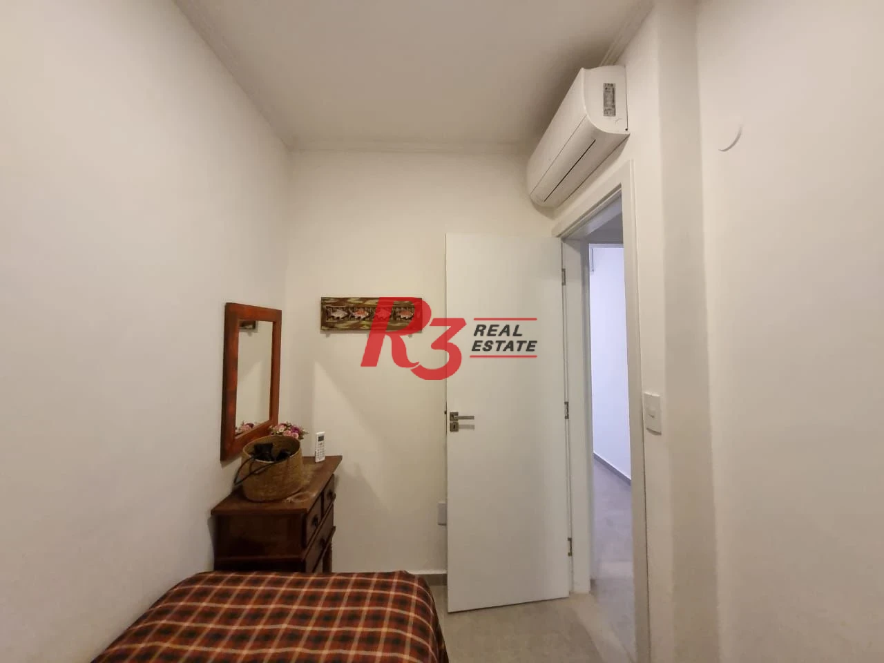 Apartamento com 2 dormitórios à venda, 78 m² por R$ 790.000,00 - Gonzaga - Santos/SP