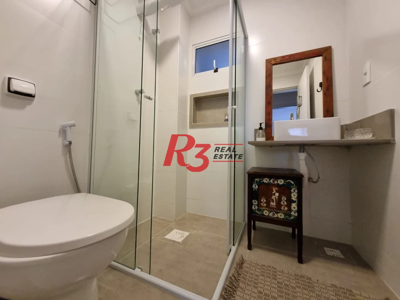Apartamento com 2 dormitórios à venda, 78 m² por R$ 790.000,00 - Gonzaga - Santos/SP