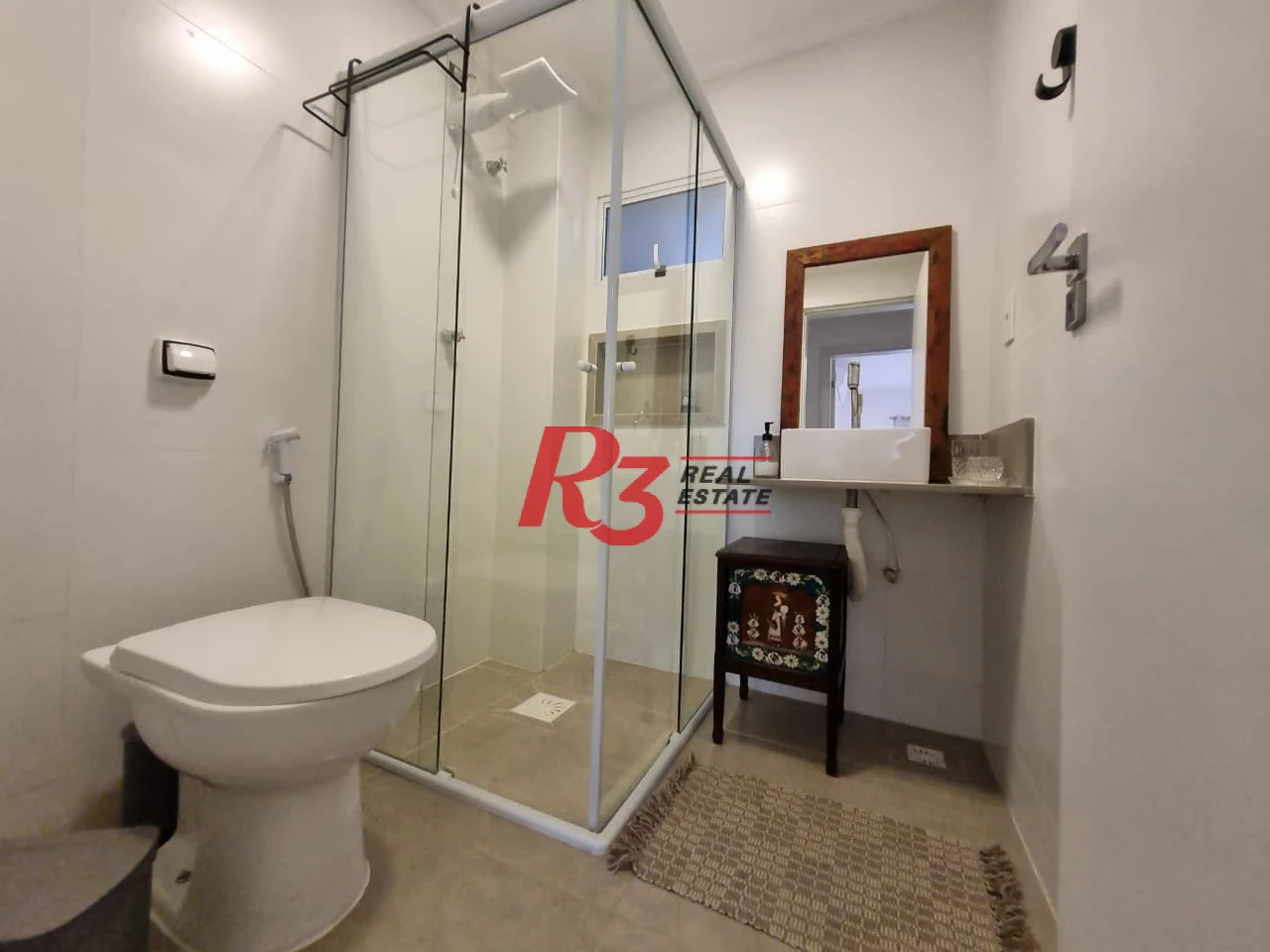Apartamento com 2 dormitórios à venda, 78 m² por R$ 790.000,00 - Gonzaga - Santos/SP
