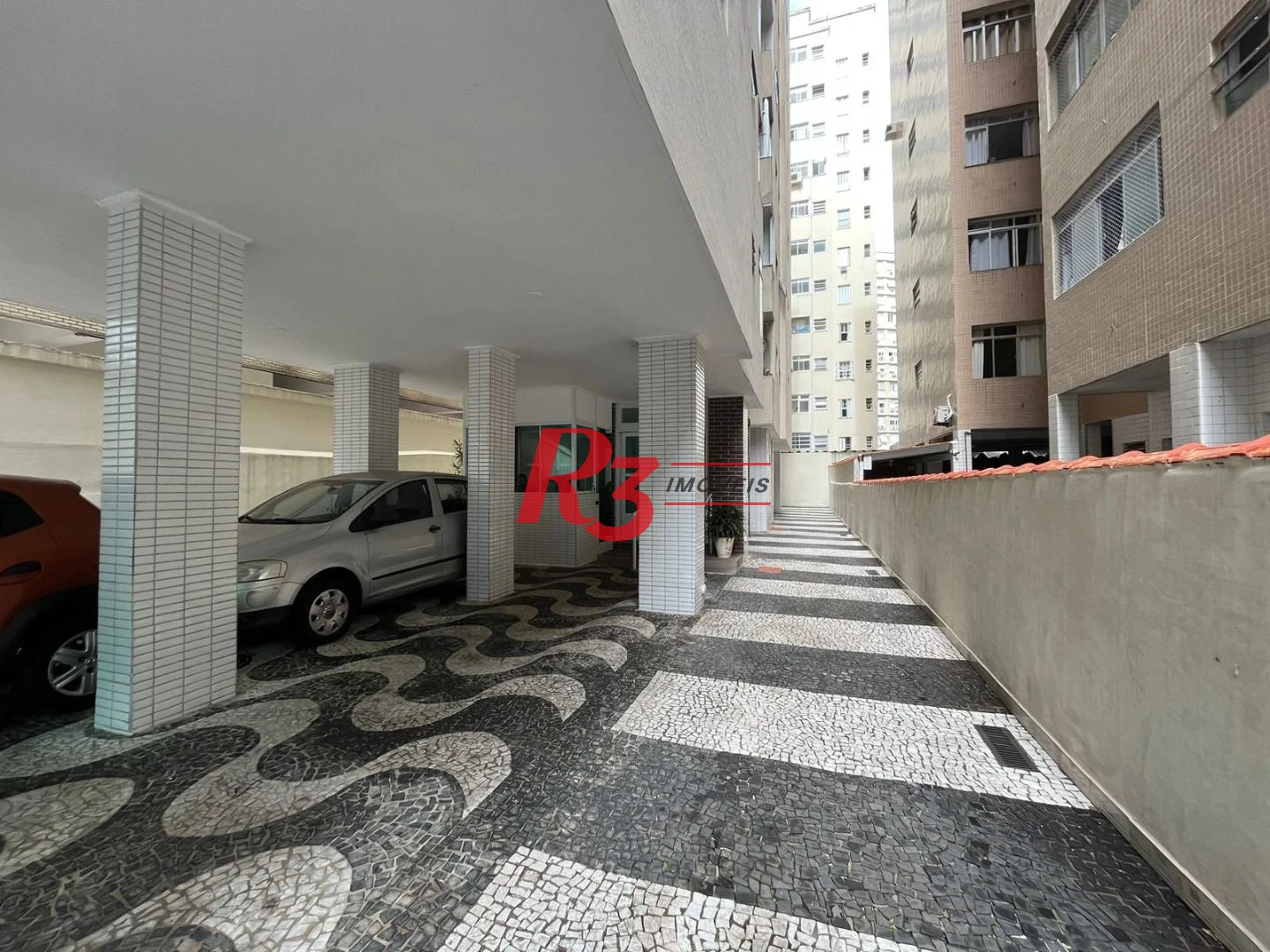 Apartamento com 1 dormitório para alugar, 45 m² por R$ 3.300,00/mês - Gonzaga - Santos/SP