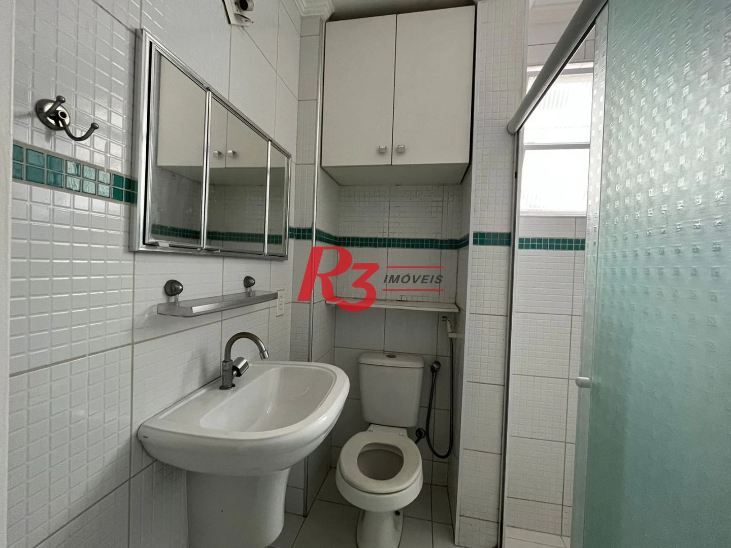 Apartamento com 1 dormitório para alugar, 45 m² por R$ 3.300,00/mês - Gonzaga - Santos/SP