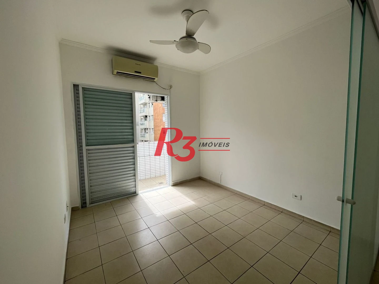 Apartamento com 1 dormitório para alugar, 45 m² por R$ 3.300,00/mês - Gonzaga - Santos/SP