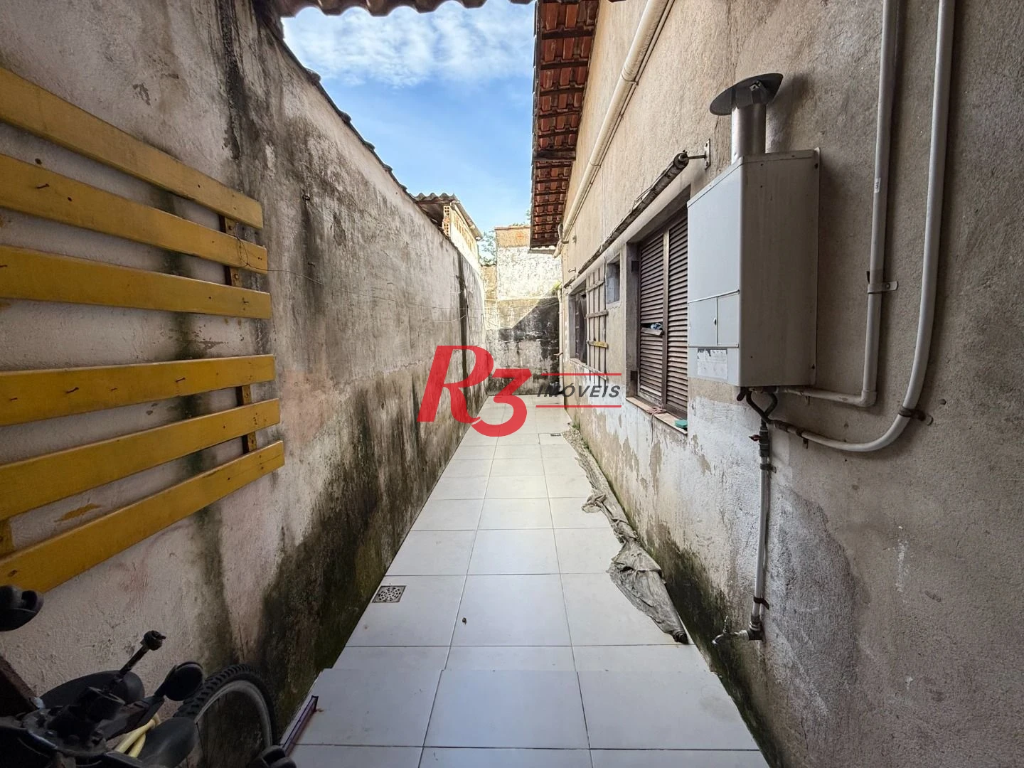 Casa com 3 dormitórios à venda, 162 m² por R$ 380.000,00 - Castelo - Santos/SP