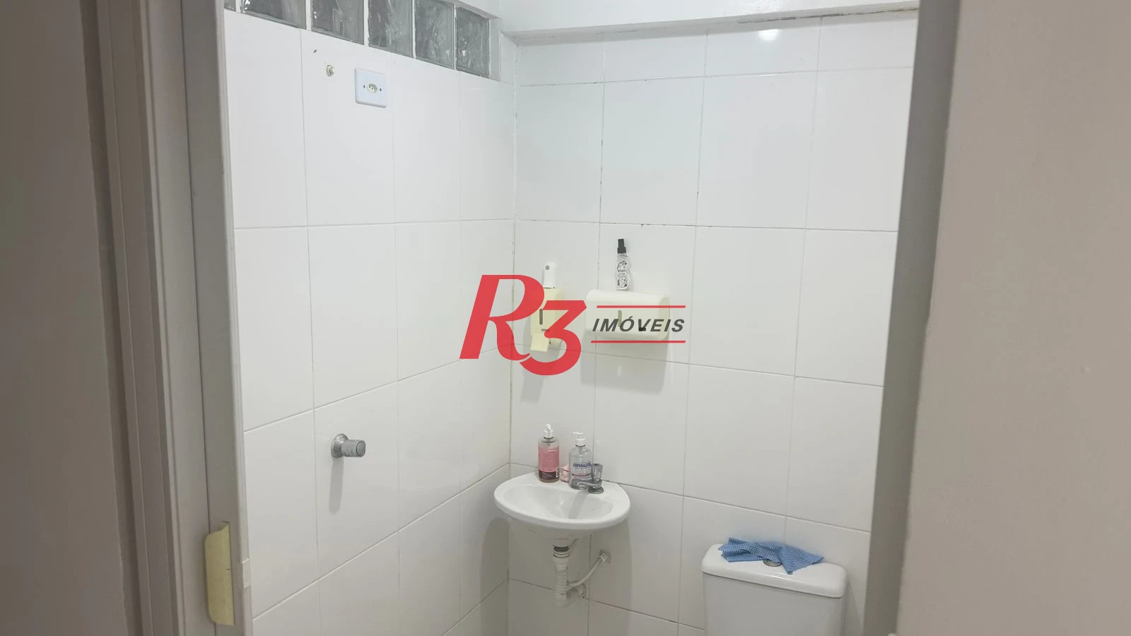 Sobrado com 5 dormitórios para alugar, 200 m² por R$ 5.000,00/mês - Gonzaga - Santos/SP
