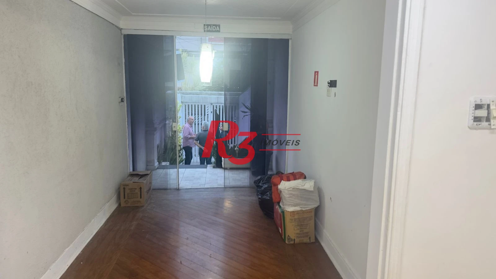 Sobrado com 5 dormitórios para alugar, 200 m² por R$ 5.000,00/mês - Gonzaga - Santos/SP