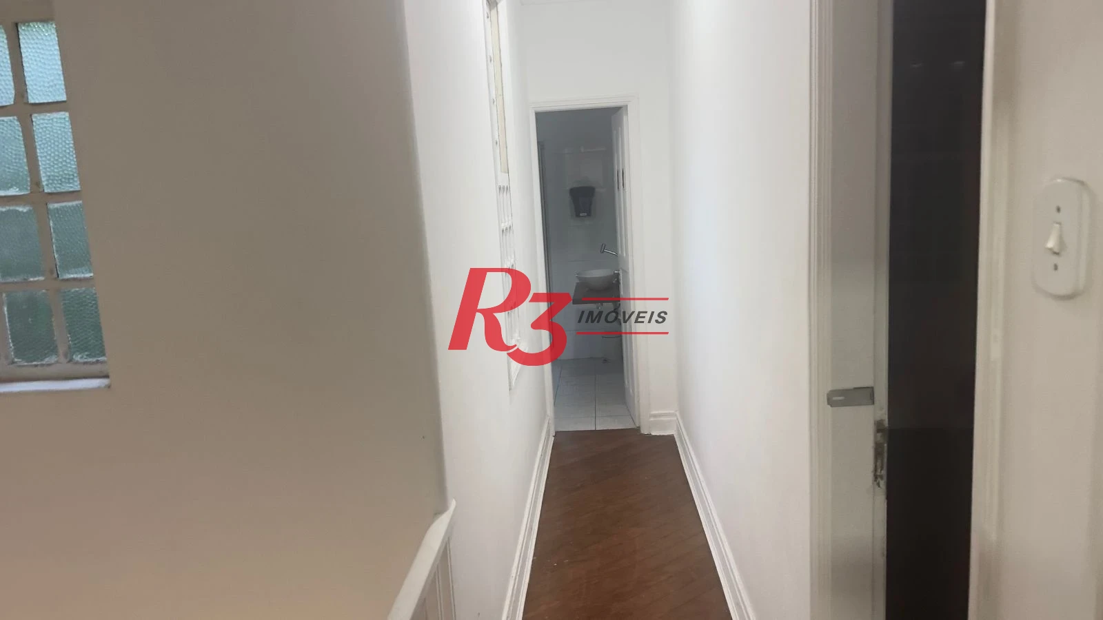 Sobrado com 5 dormitórios para alugar, 200 m² por R$ 5.000,00/mês - Gonzaga - Santos/SP