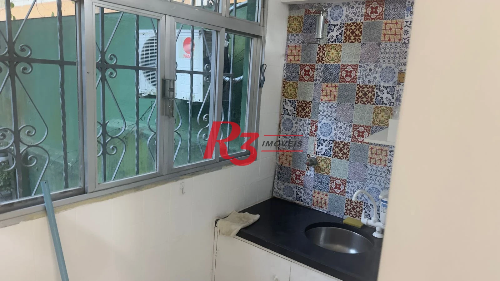 Sobrado com 5 dormitórios para alugar, 200 m² por R$ 5.000,00/mês - Gonzaga - Santos/SP