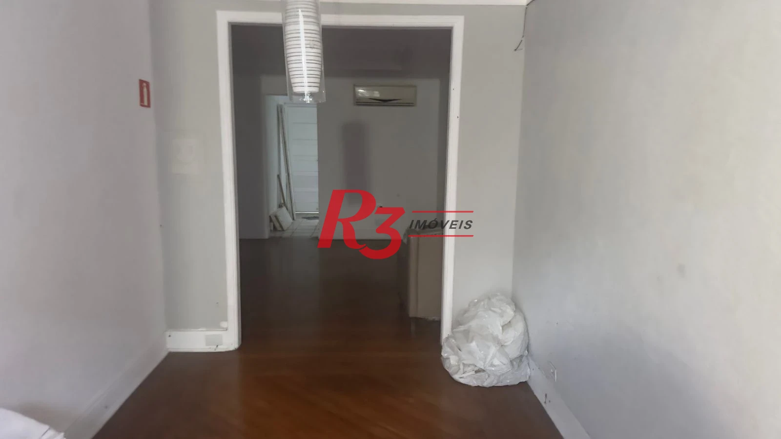 Sobrado com 5 dormitórios para alugar, 200 m² por R$ 5.000,00/mês - Gonzaga - Santos/SP