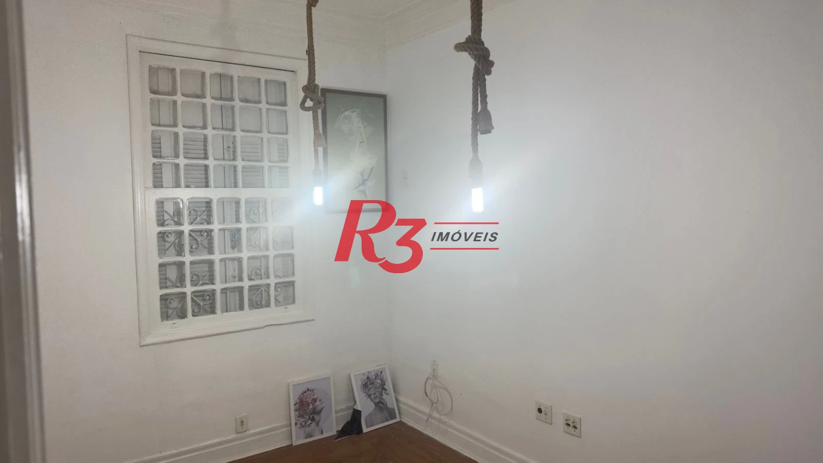 Sobrado com 5 dormitórios para alugar, 200 m² por R$ 5.000,00/mês - Gonzaga - Santos/SP