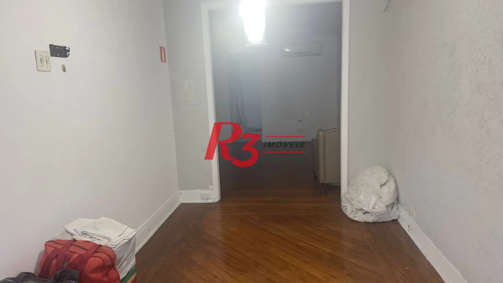 Sobrado com 5 dormitórios para alugar, 200 m² por R$ 5.000,00/mês - Gonzaga - Santos/SP