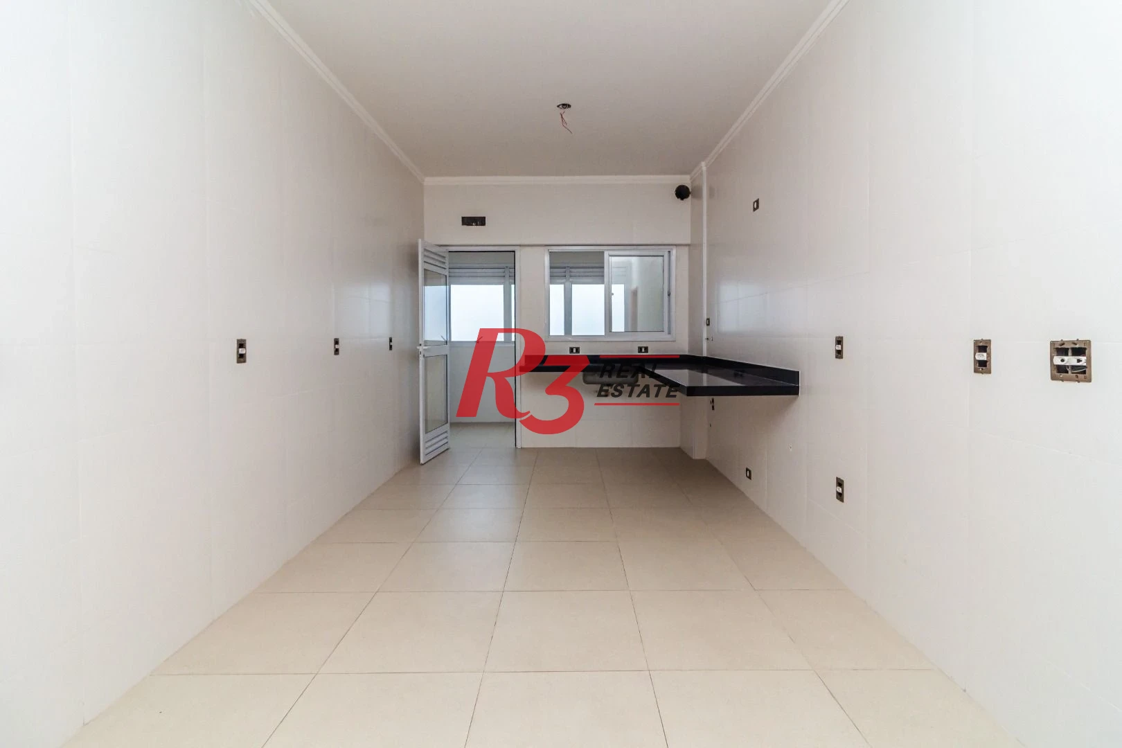 Apartamento com 3 dormitórios à venda, 210 m² - Embaré - Santos/SP