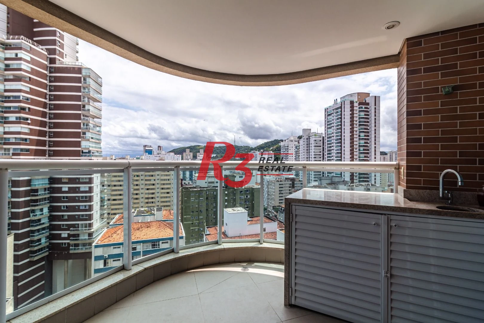 Apartamento para alugar, 45 m² por R$ 5.900,00/mês - Pompéia - Santos/SP