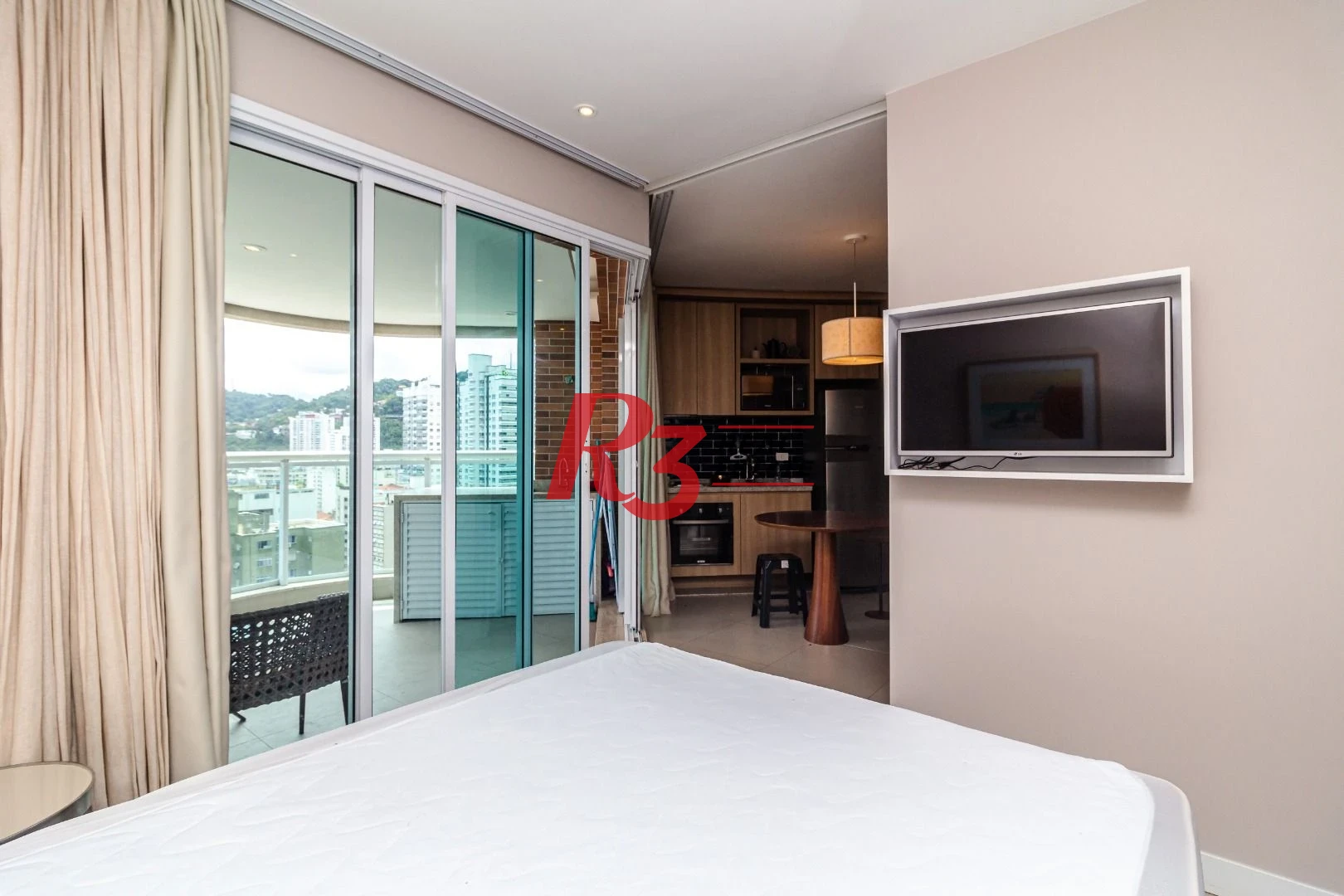 Apartamento para alugar, 45 m² por R$ 5.900,00/mês - Pompéia - Santos/SP