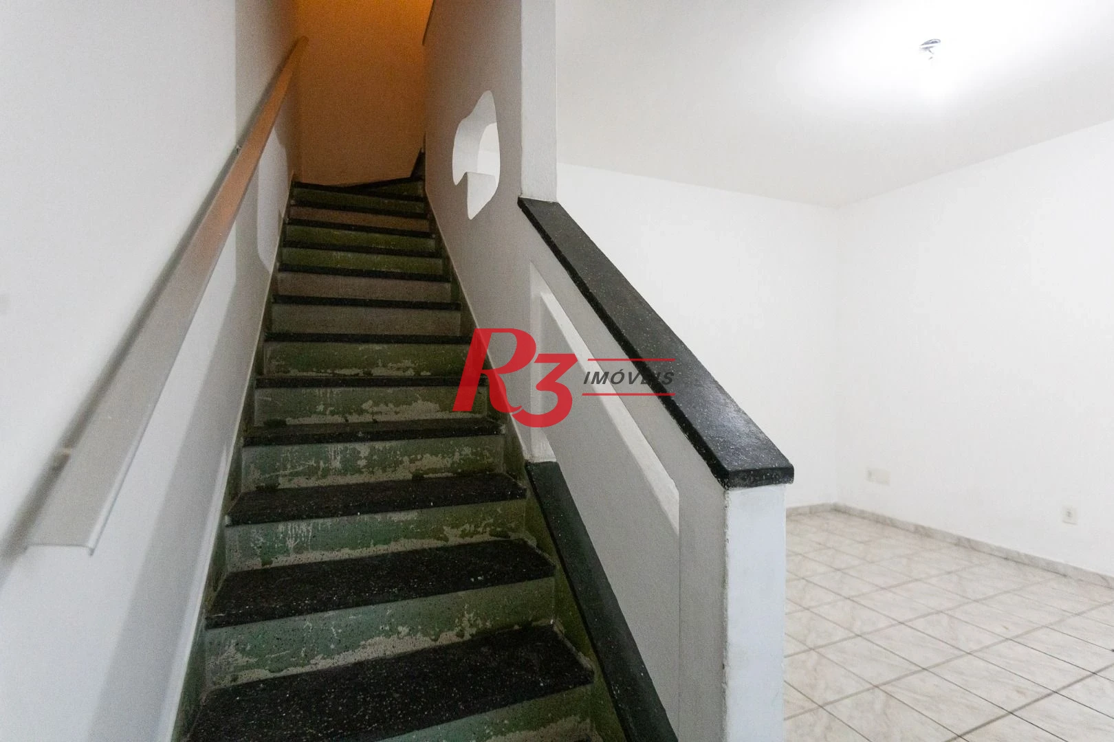 Sobrado com 2 dormitórios para alugar, 79 m² por R$ 5.500,00/mês - Boqueirão - Santos/SP