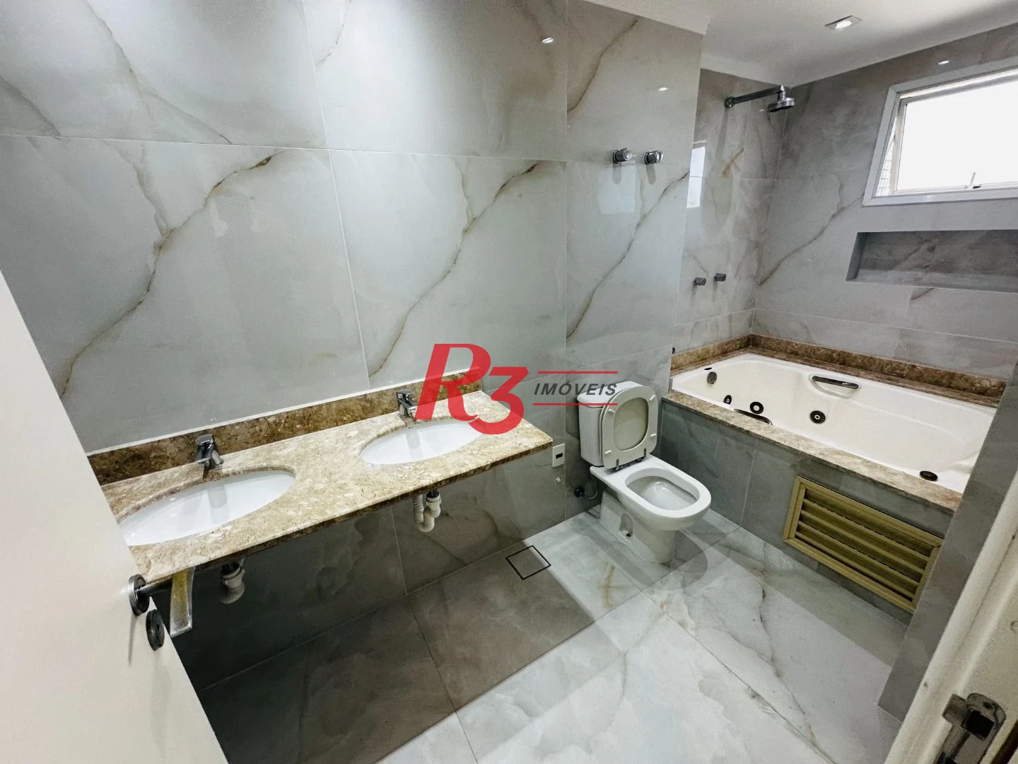 Apartamento com 3 dormitórios para alugar, 199 m² - Ponta da Praia - Santos/SP