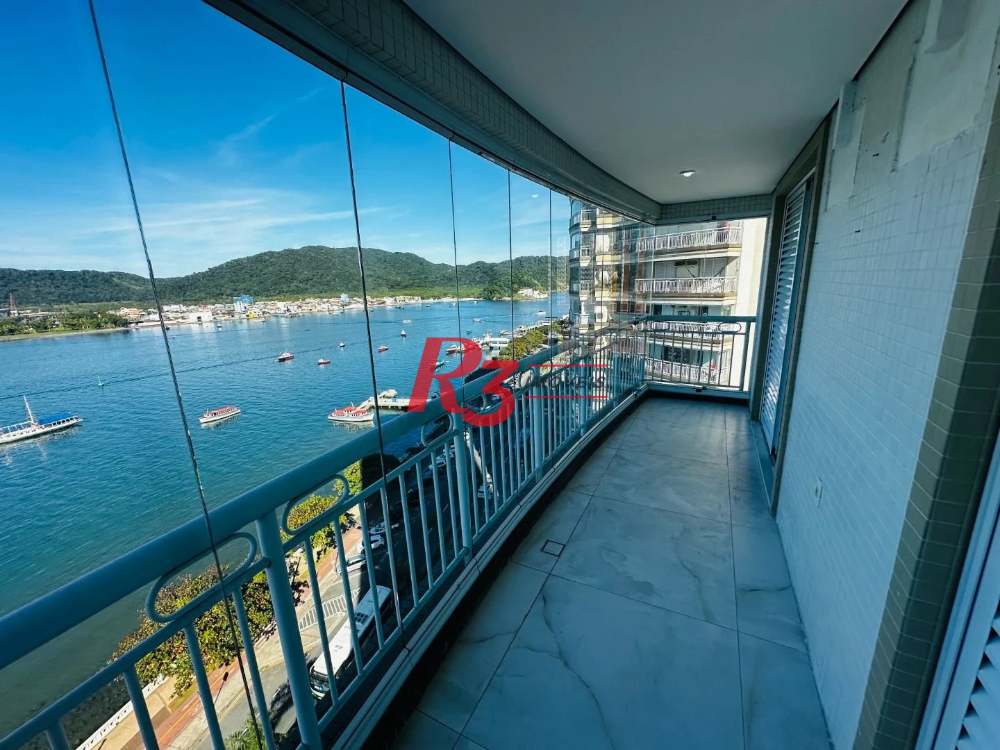 Apartamento com 3 dormitórios para alugar, 199 m² - Ponta da Praia - Santos/SP