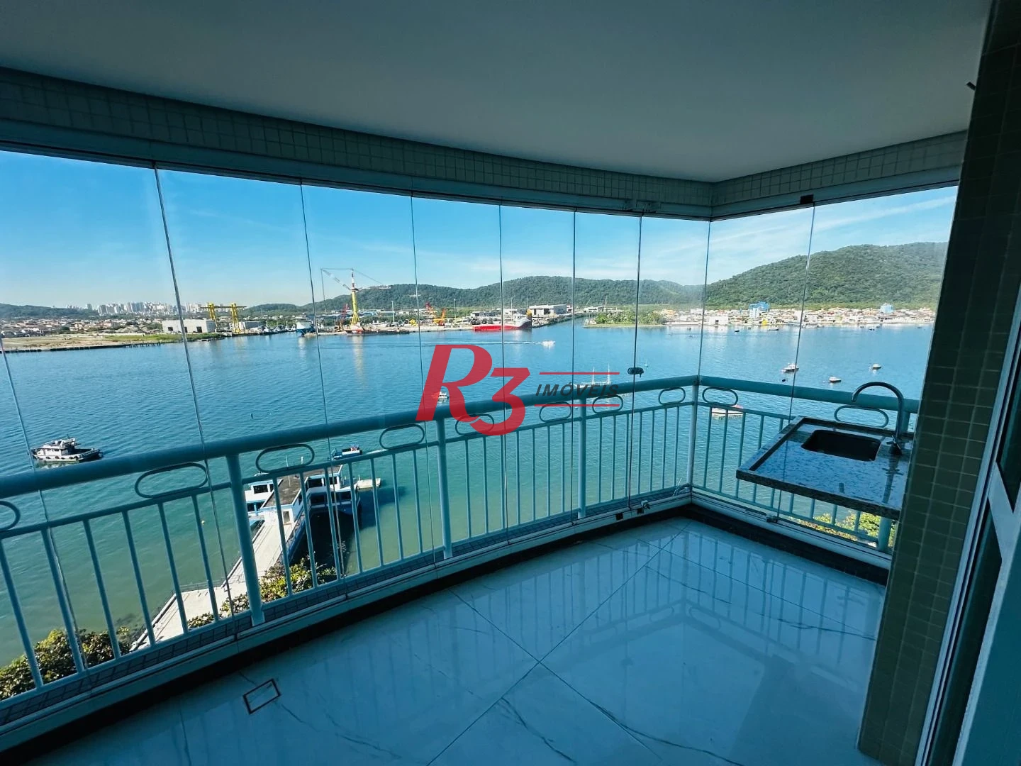 Apartamento com 3 dormitórios para alugar, 199 m² - Ponta da Praia - Santos/SP