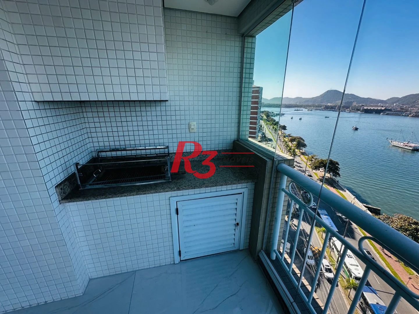 Apartamento com 3 dormitórios para alugar, 199 m² - Ponta da Praia - Santos/SP