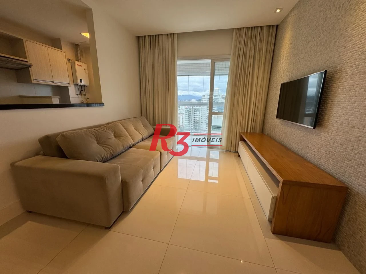 Apartamento com 1 dormitório para alugar, 57 m² por R$ 6.200,00/mês - Gonzaga - Santos/SP