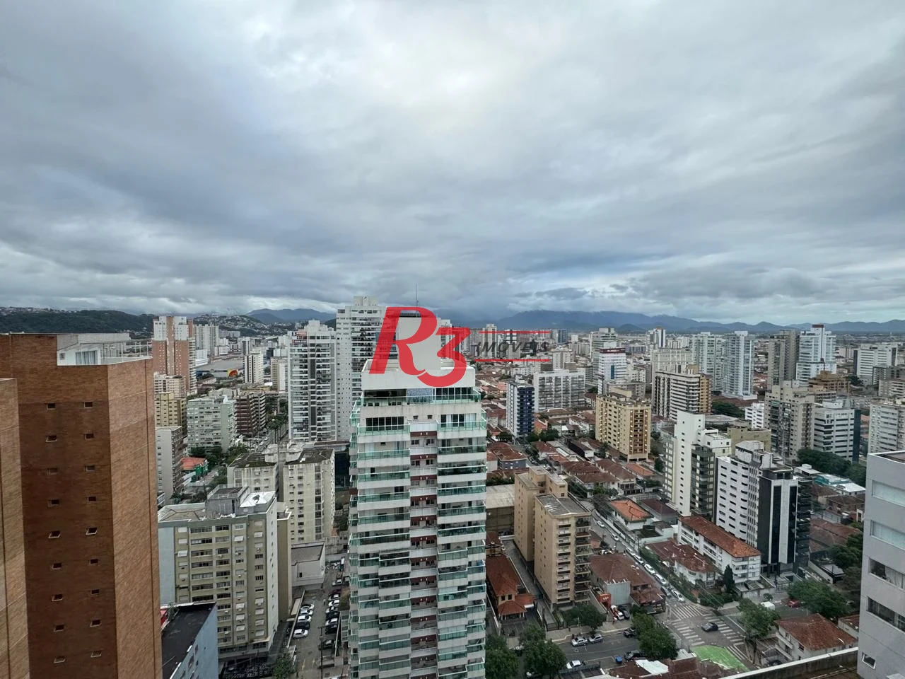 Apartamento com 1 dormitório para alugar, 57 m² por R$ 6.200,00/mês - Gonzaga - Santos/SP
