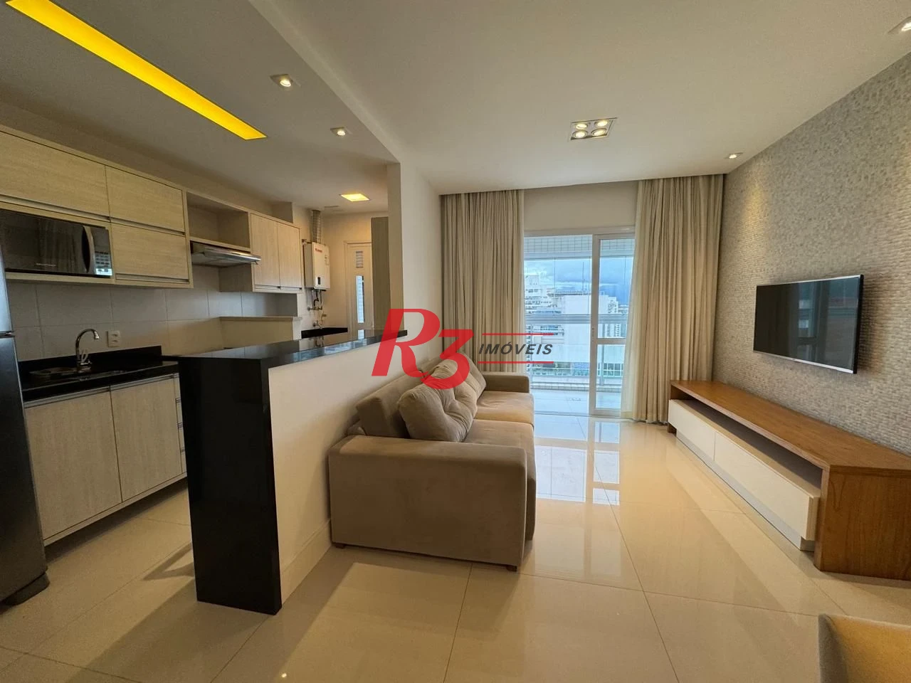 Apartamento com 1 dormitório para alugar, 57 m² por R$ 6.200,00/mês - Gonzaga - Santos/SP