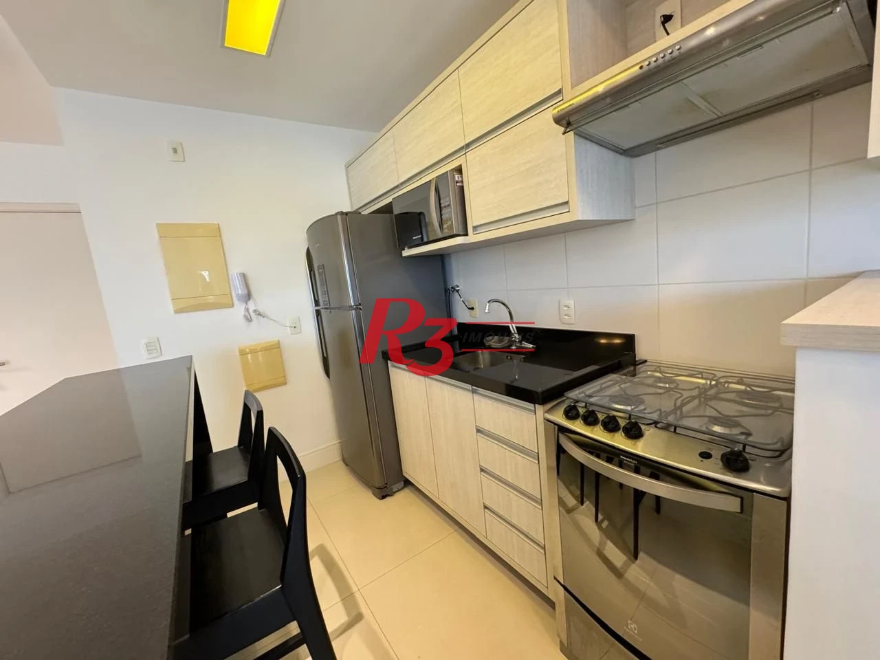 Apartamento com 1 dormitório para alugar, 57 m² por R$ 6.200,00/mês - Gonzaga - Santos/SP