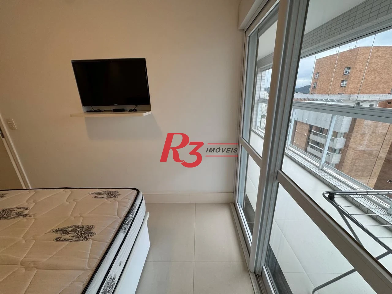 Apartamento com 1 dormitório para alugar, 57 m² por R$ 6.200,00/mês - Gonzaga - Santos/SP