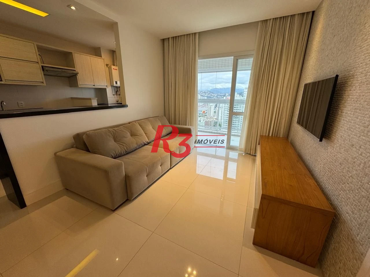 Apartamento com 1 dormitório para alugar, 57 m² por R$ 6.200,00/mês - Gonzaga - Santos/SP