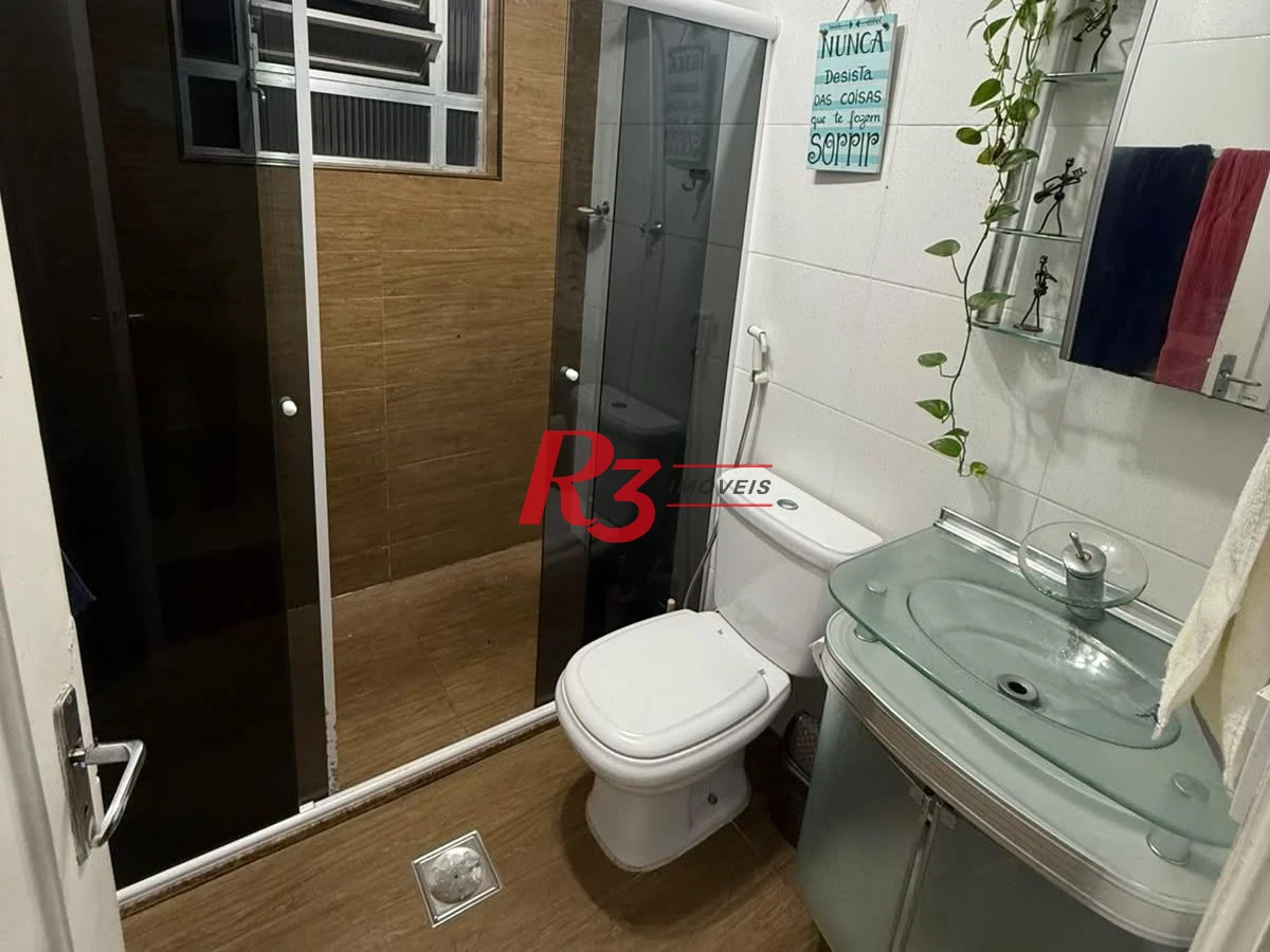 Apartamento com 2 dormitórios para alugar, 75 m² por R$ 3.500,00/mês - Gonzaga - Santos/SP