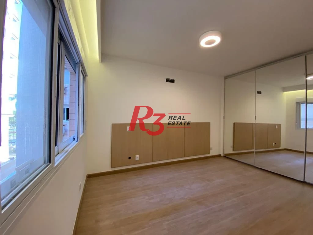 APTO ALTO PADRÃO - Totalmente reformado com vista para o mar