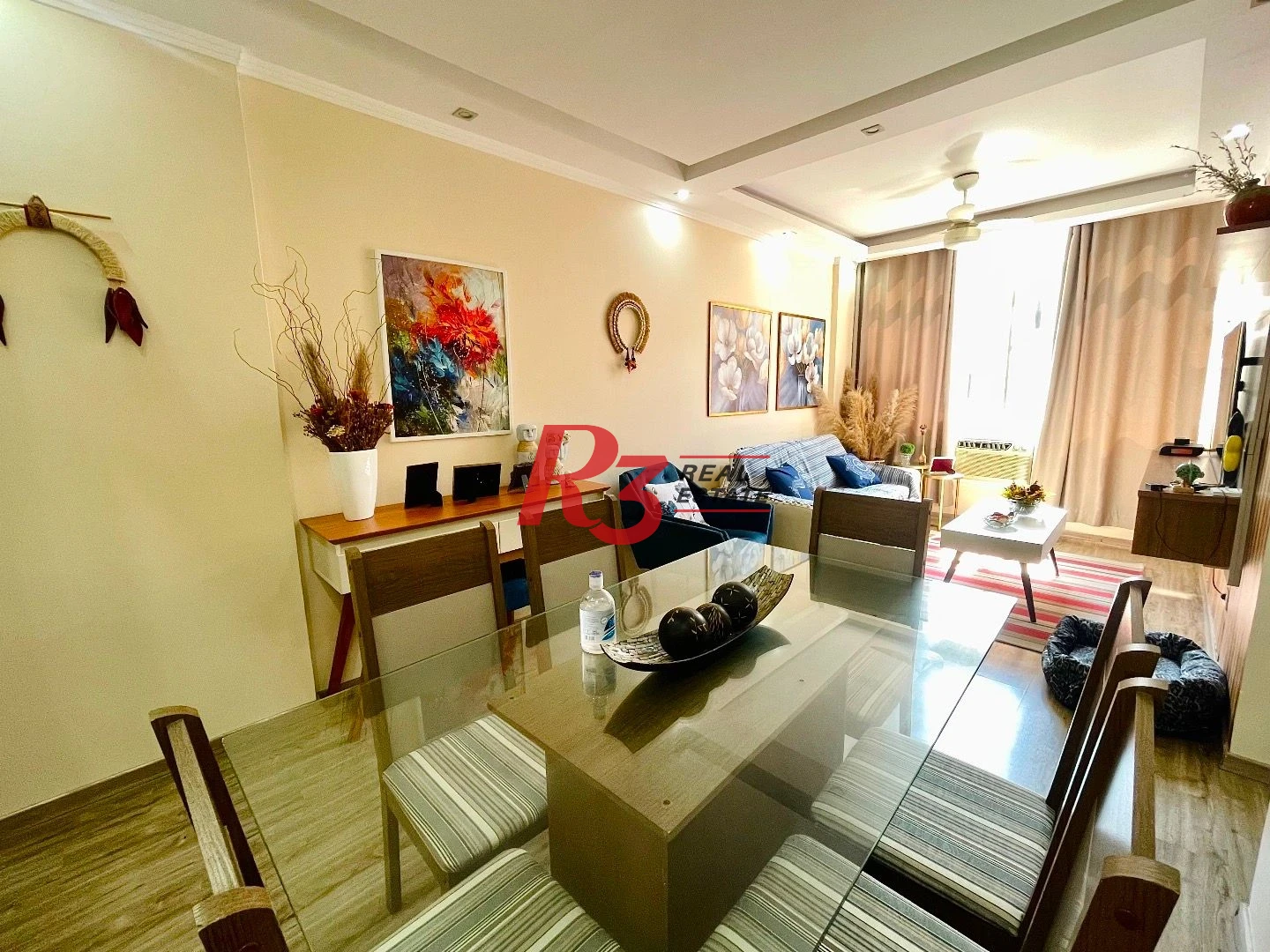 Apartamento com 2 dormitórios à venda, 65 m² por R$ 580.000,00 - Gonzaga - Santos/SP