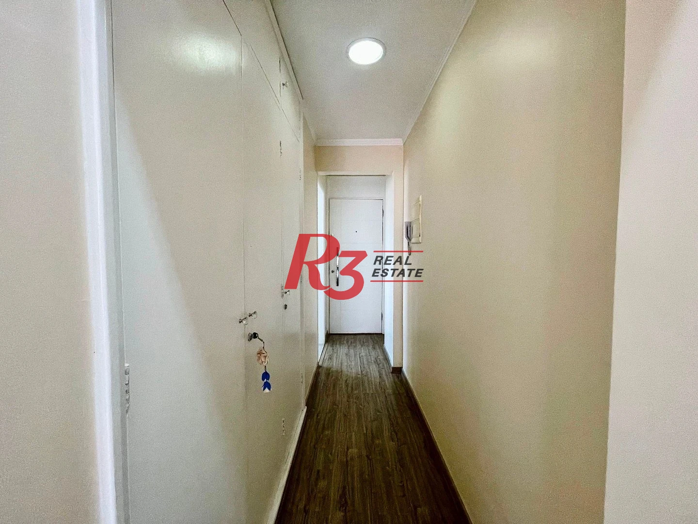 Apartamento com 2 dormitórios à venda, 65 m² por R$ 580.000,00 - Gonzaga - Santos/SP