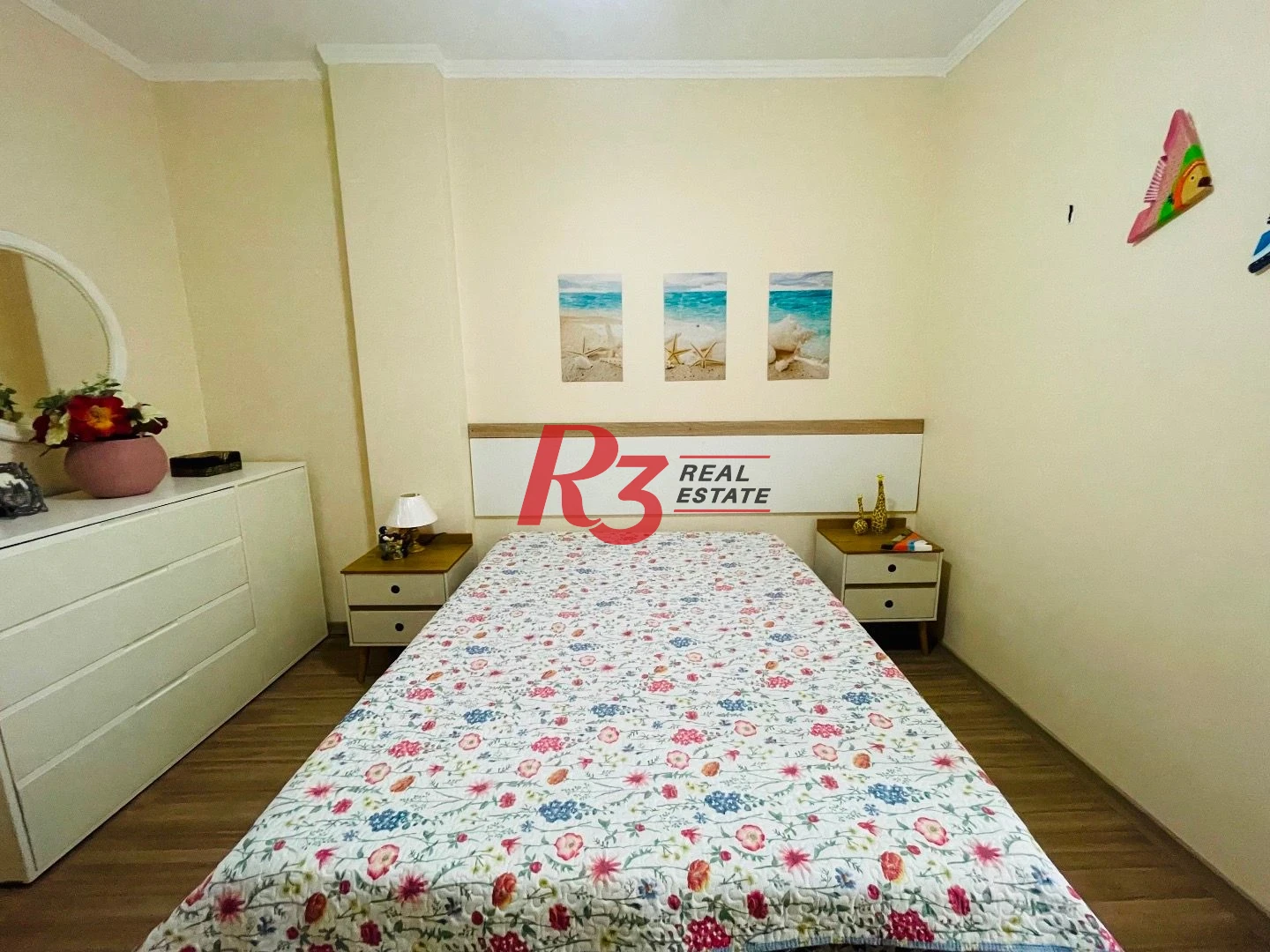 Apartamento com 2 dormitórios à venda, 65 m² por R$ 580.000,00 - Gonzaga - Santos/SP